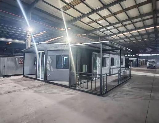 Expandable Prefab House with 10-Minute Assembly 75mm EPS Sandwich Walls and 5,000 Hours Salt Spray Testing
